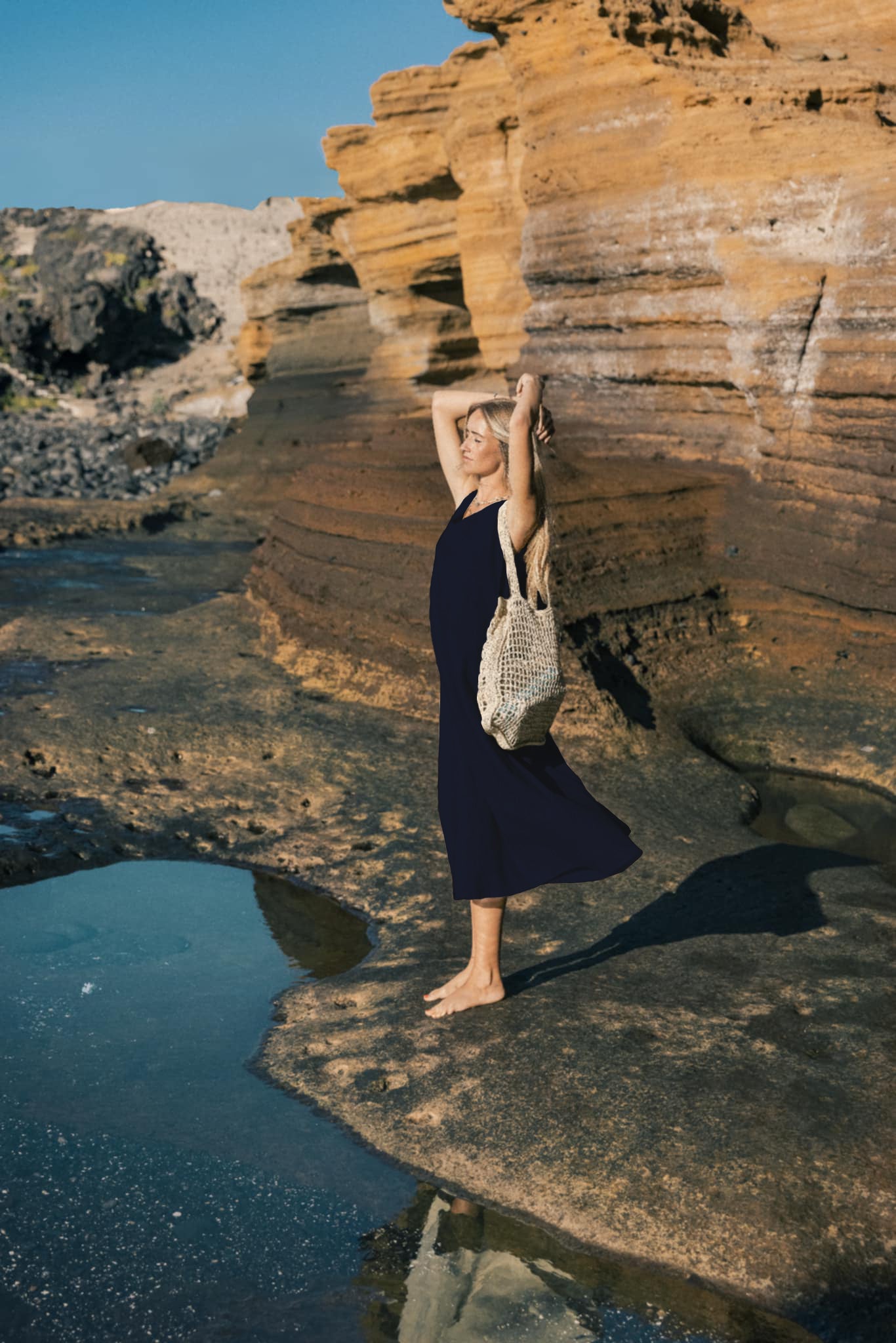 SUNSET — Sleeveless V-Neck Linen Midi Dress