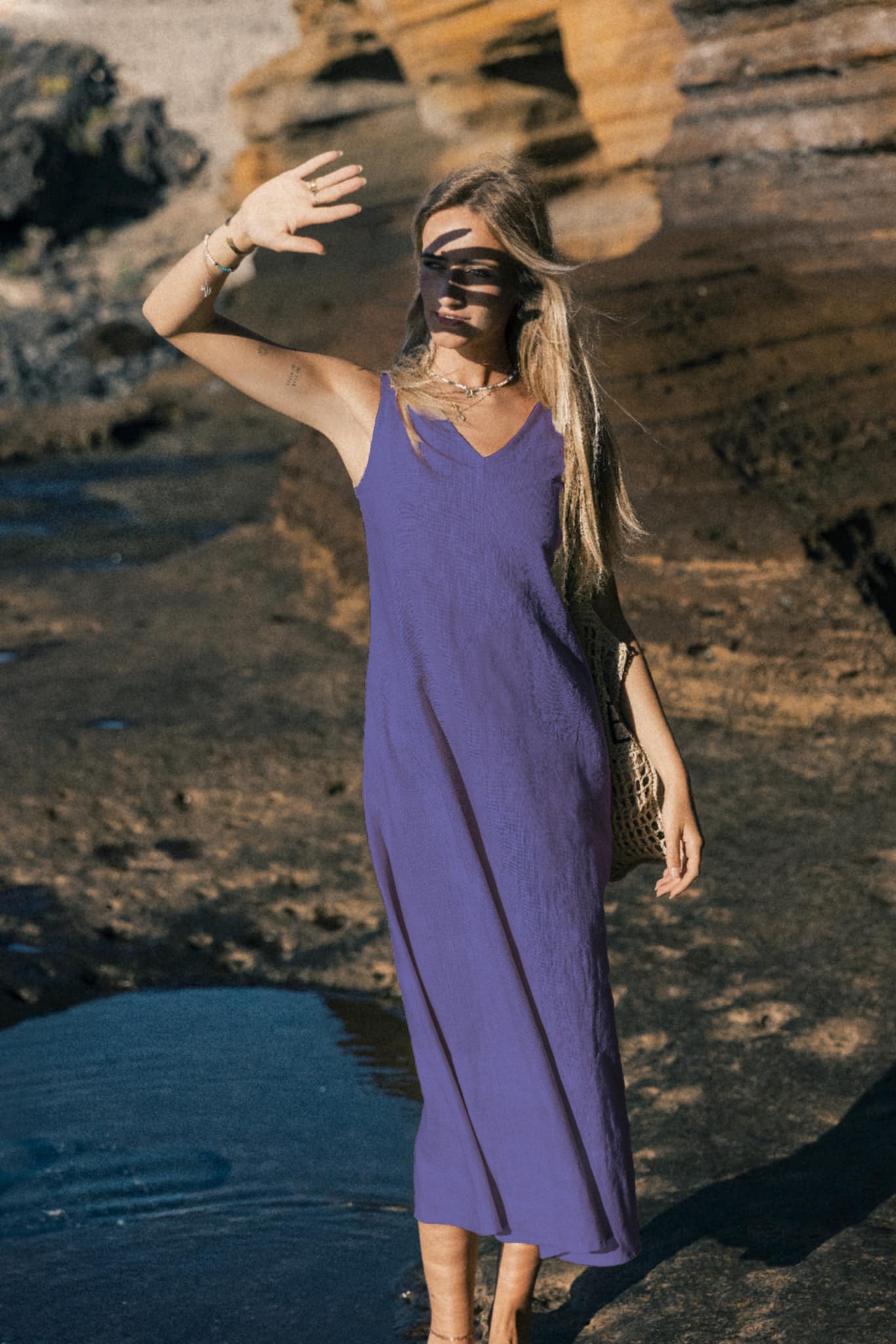 SUNSET — Sleeveless V-Neck Linen Midi Dress