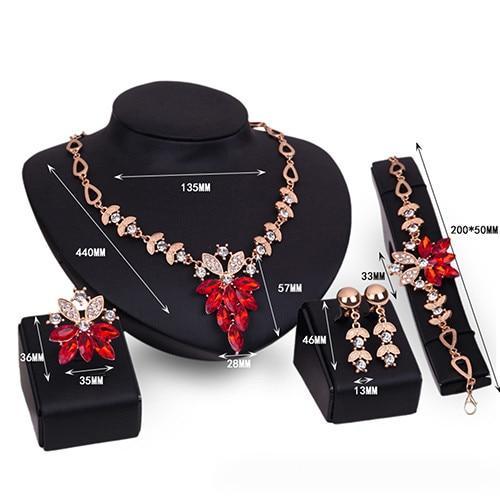 Conjunto de Colar Anel Brinco e Pulseira Crystal Clear